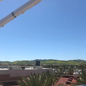 Meet your Posher, Mia